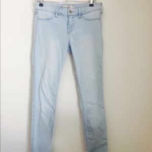 Hollister Skinny Jeggings Light Wash Low Rise Jean